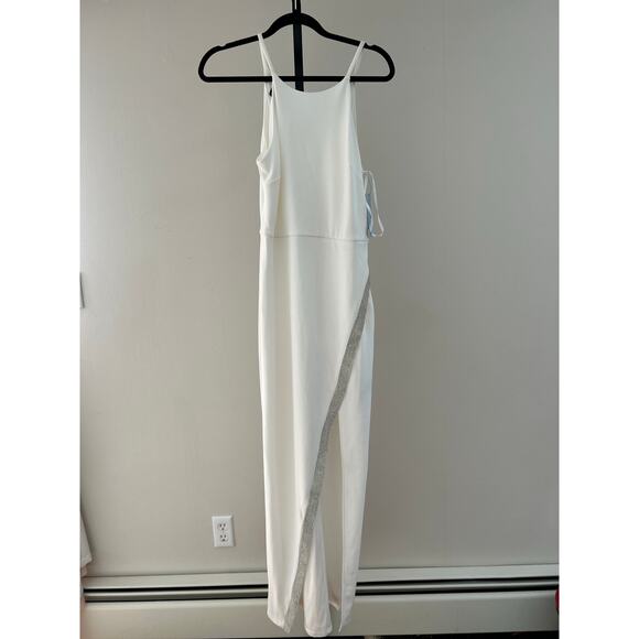 BCX Juniors' High Slit Asymmetrical Sequin-Trim Gown,
 size Medium‎ - Picture 3 of 11